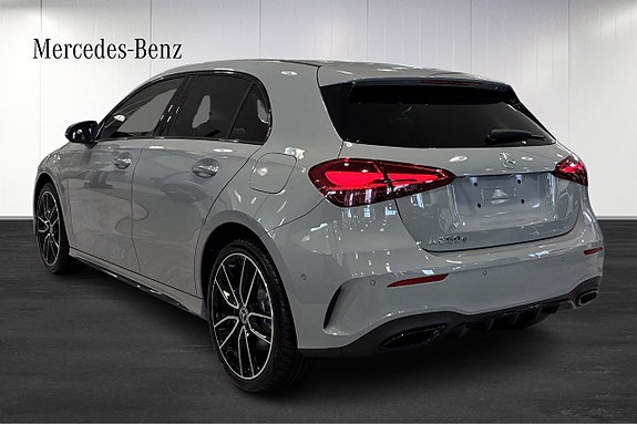 Mercedes-Benz A250 4 of 19