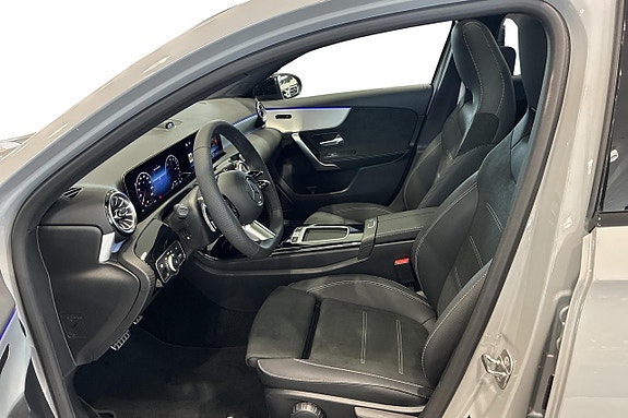 Mercedes-Benz A250 12 of 19
