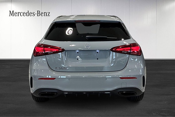Mercedes-Benz A250 5 of 19