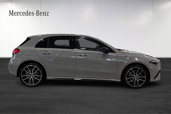 Mercedes-Benz A250 7 of 19