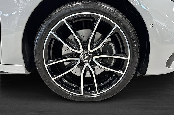 Mercedes-Benz A250 8 of 19