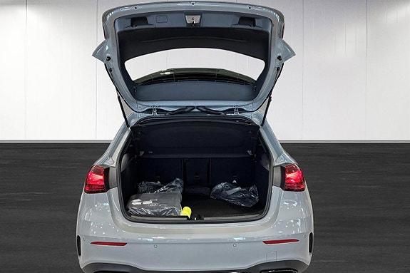 Mercedes-Benz A250 19 of 19