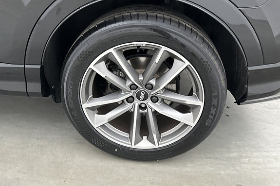 Audi Q3 22 of 22