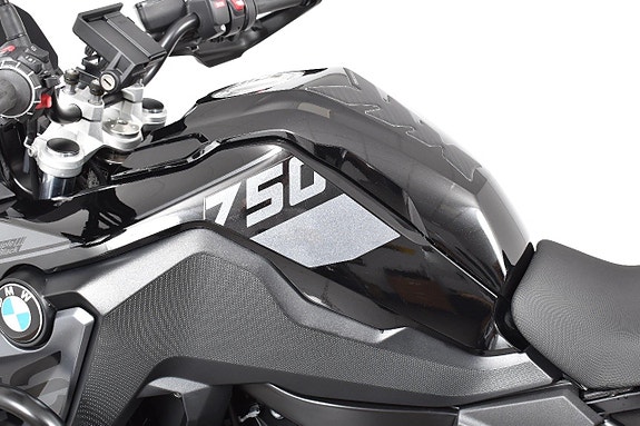 BMW F 750 GS ABS Triple Black Nyservad 8 of 18