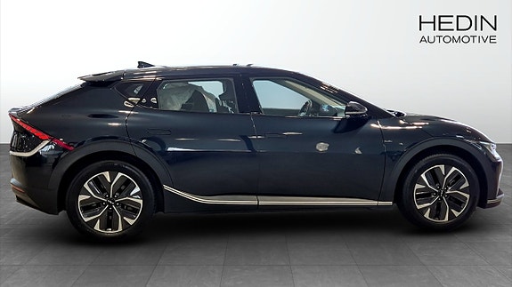 Kia EV6 4 of 12
