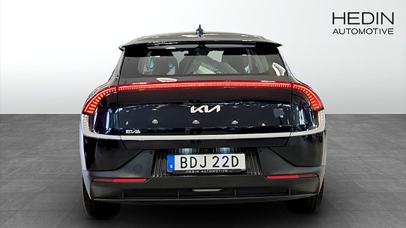Kia EV6 5 of 12