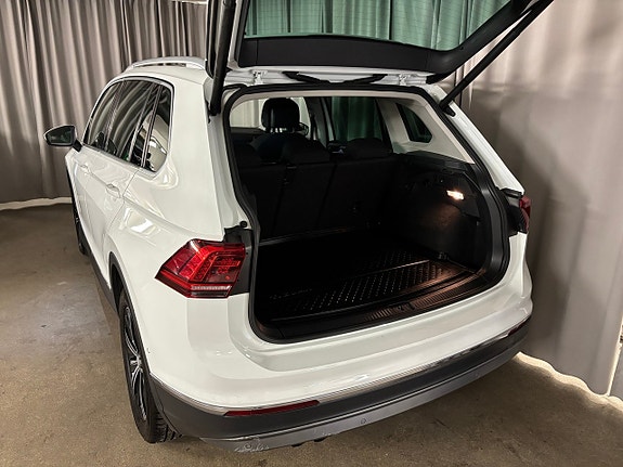 Volkswagen Tiguan 5 of 19