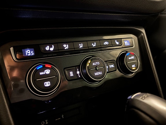 Volkswagen Tiguan 14 of 19