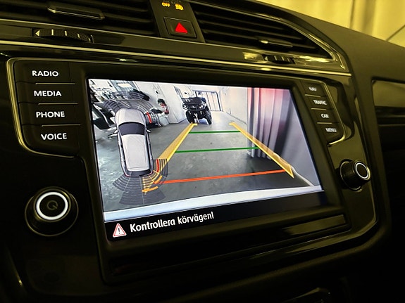 Volkswagen Tiguan 19 of 19