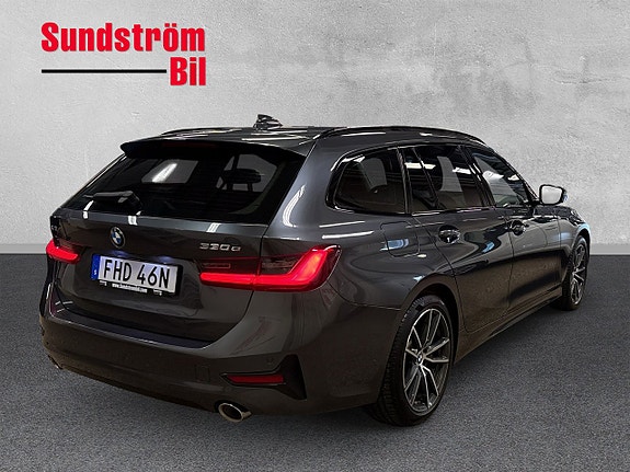 BMW 330e 7 of 25