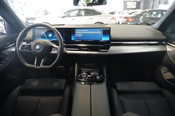 BMW 530e 13 of 26