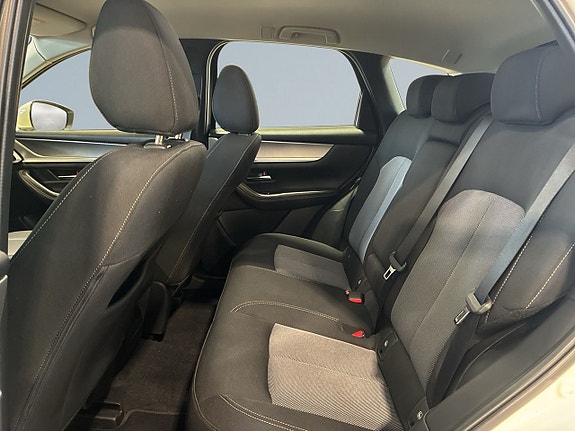 Mazda CX-60 13 of 20