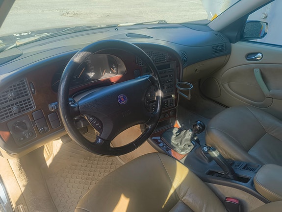 Saab 9-5 4 of 5