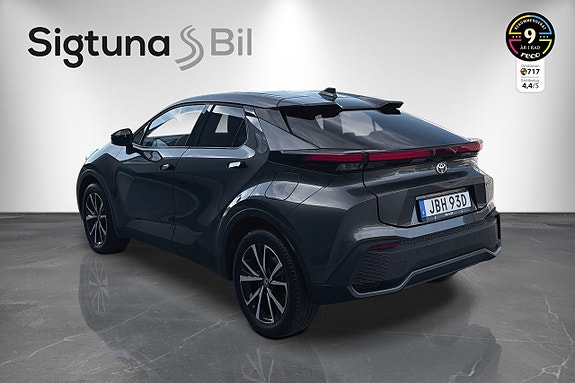 Toyota C-HR 7 of 26