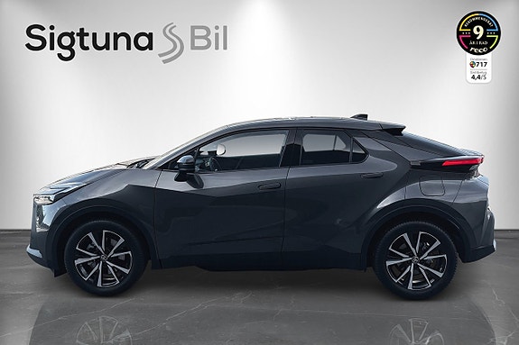 Toyota C-HR 8 of 26