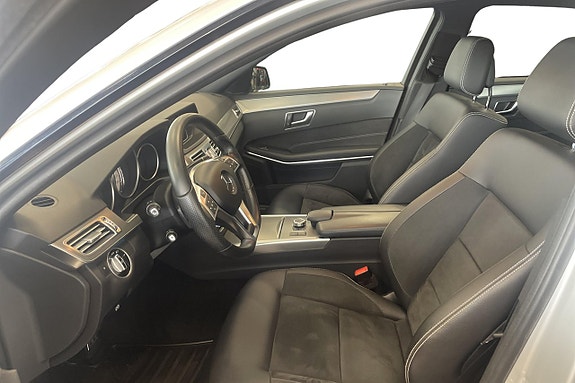 Mercedes-Benz E220 11 of 11