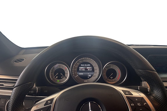 Mercedes-Benz E220 7 of 11