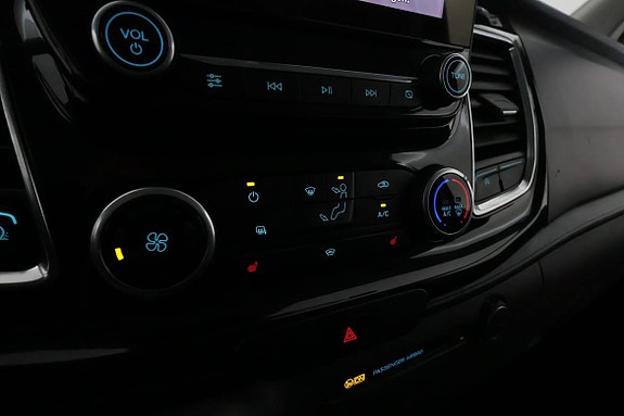 Ford Transit Custom 17 of 23