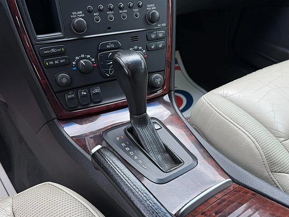 Volvo V70 17 of 22