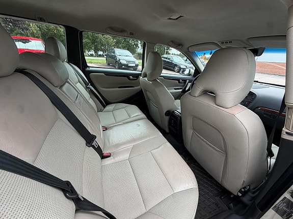 Volvo V70 14 of 22