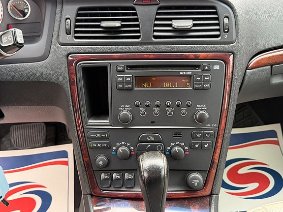 Volvo V70 16 of 22
