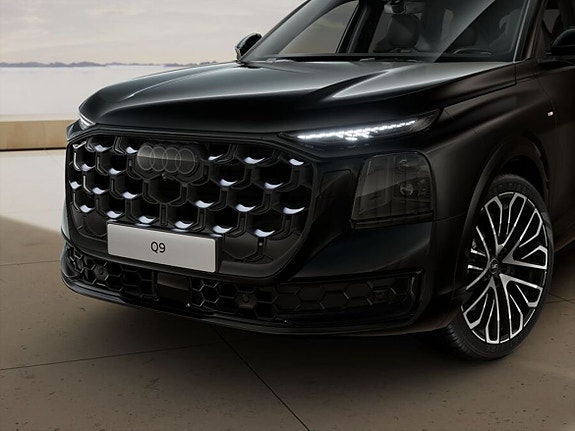Audi Q9 6 of 11