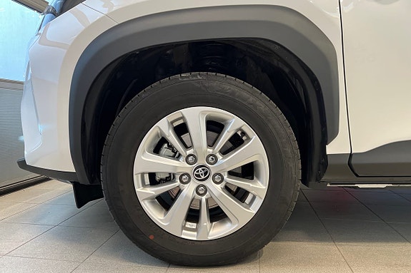 Toyota Yaris Cross 17 of 23