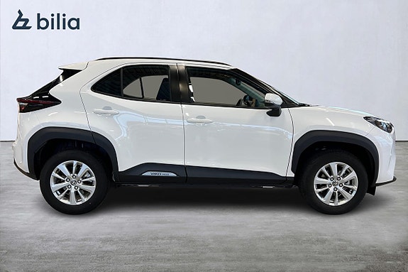 Toyota Yaris Cross 18 of 23
