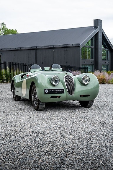 Jaguar XK 5 of 12