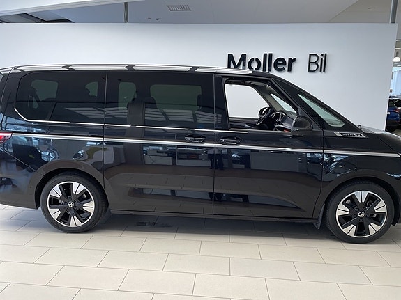Volkswagen Multivan 5 of 28