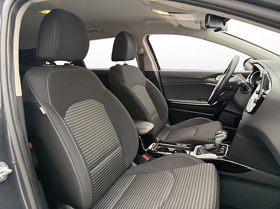 Kia Ceed 9 of 30