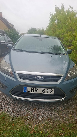 Ford Focus 2 of 5