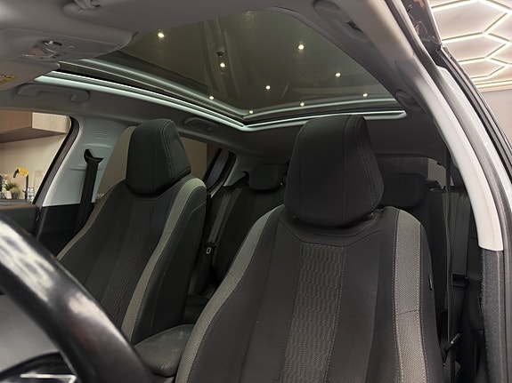 Peugeot 308 12 of 22