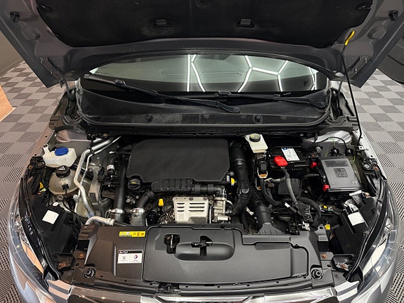 Peugeot 308 18 of 22