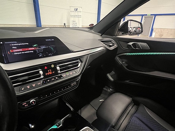 BMW 218 21 of 25