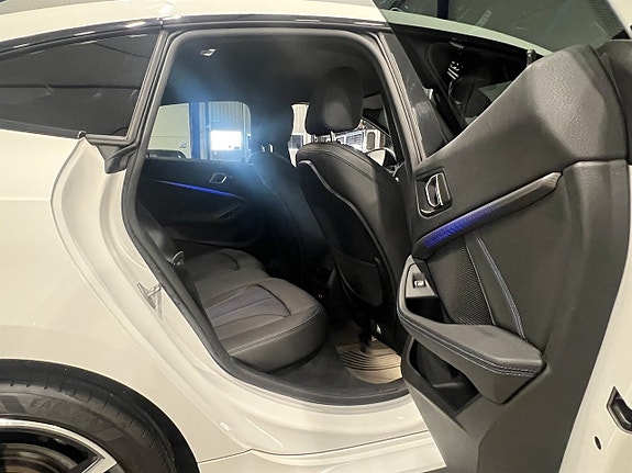 BMW 218 15 of 25