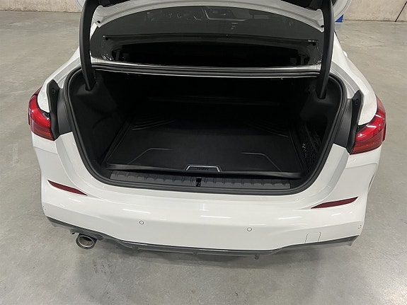 BMW 218 22 of 25