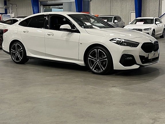 BMW 218 2 of 25