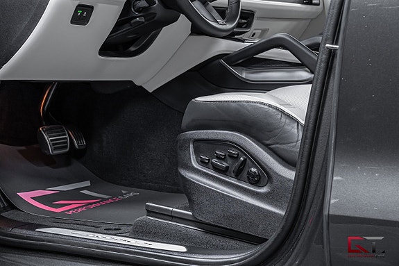 Porsche Cayenne S 16 of 21