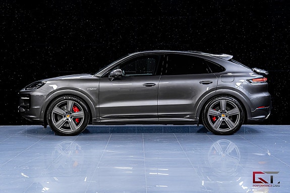 Porsche Cayenne S 4 of 21