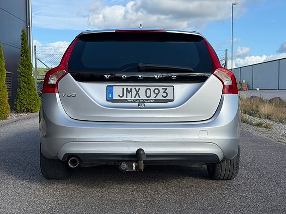 Volvo V60 4 of 6