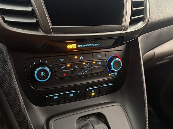 Ford Transit Connect 24 of 30