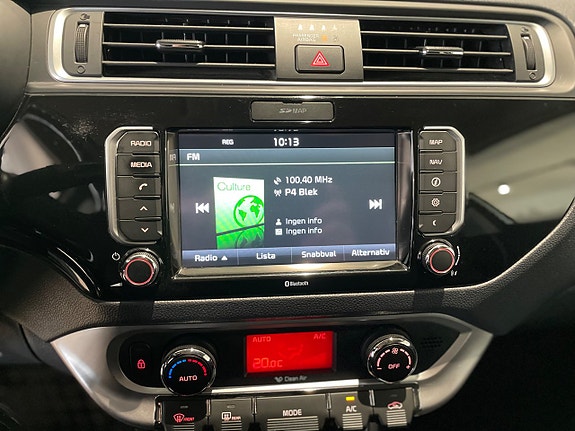 Kia Rio 16 of 22