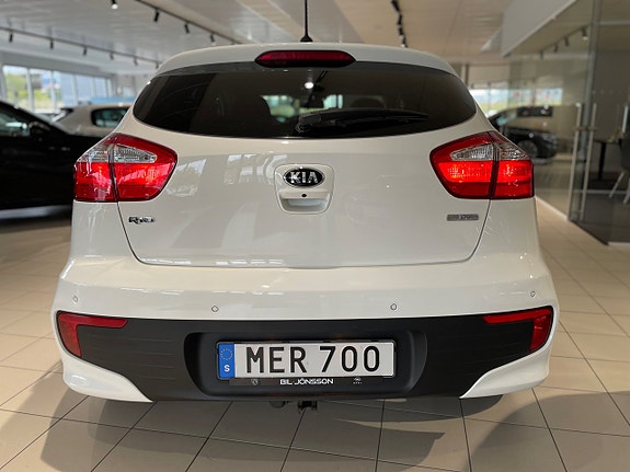 Kia Rio 6 of 22