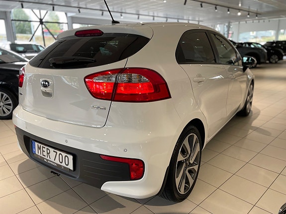 Kia Rio 5 of 22