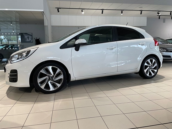 Kia Rio 8 of 22