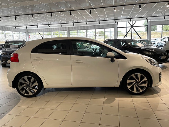 Kia Rio 4 of 22