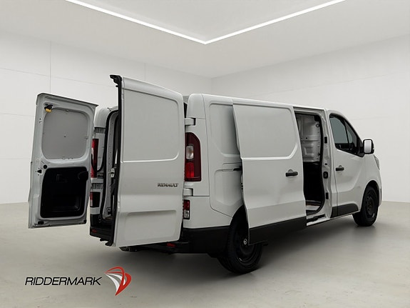 Renault Trafic 12 of 30
