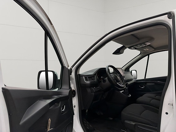 Renault Trafic 16 of 30
