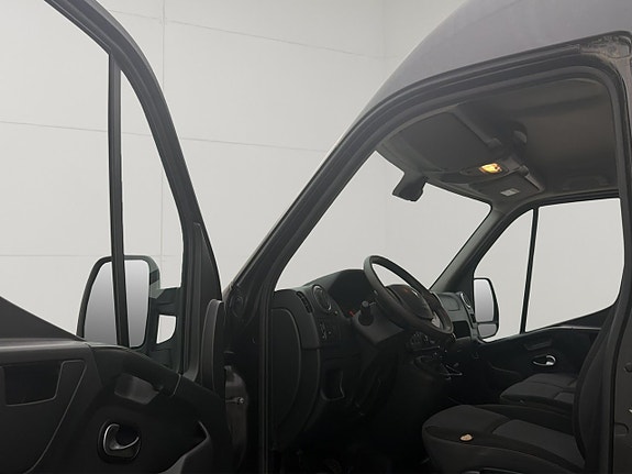 Renault Master 15 of 30
